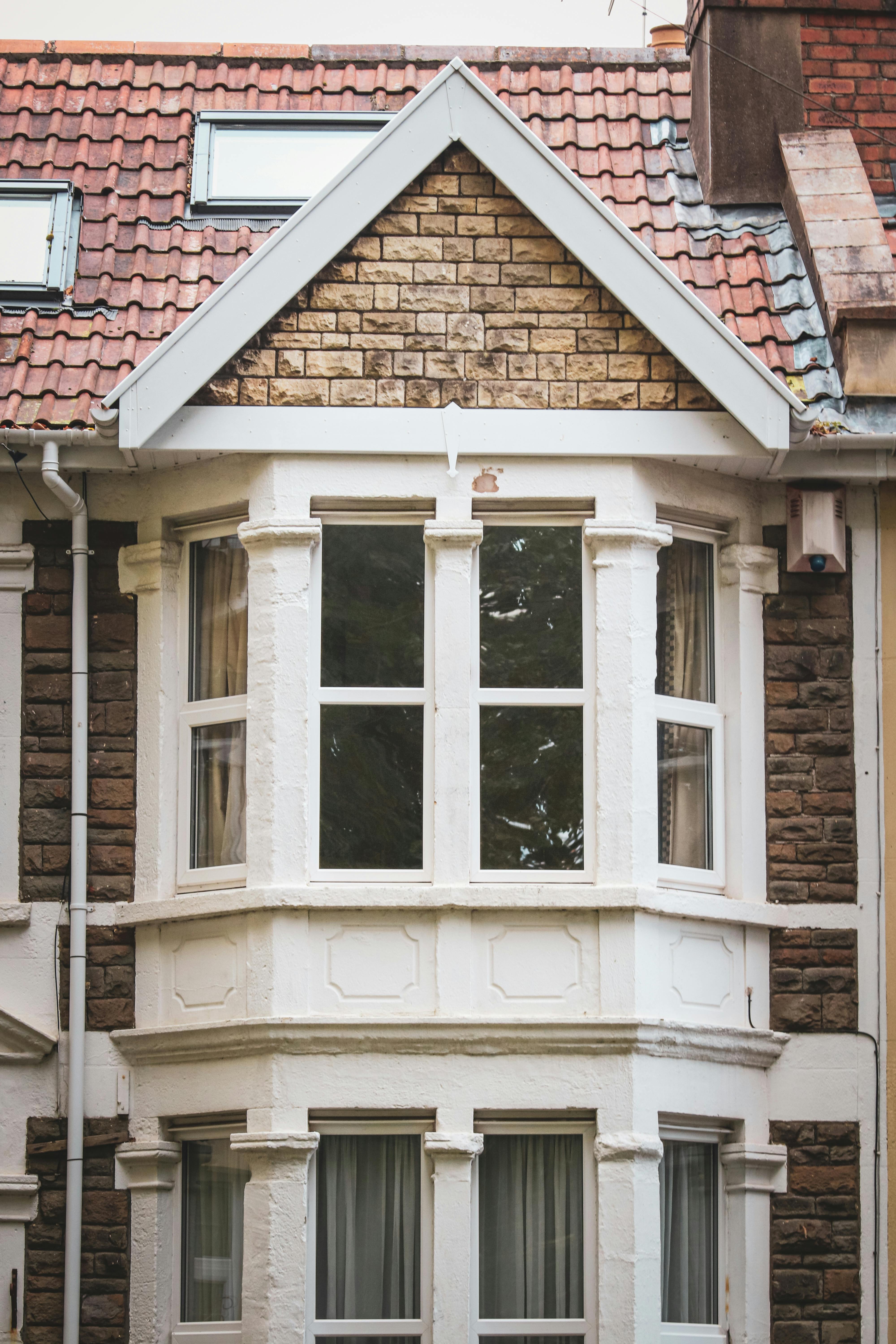 Choose roof repair contractor Bristol